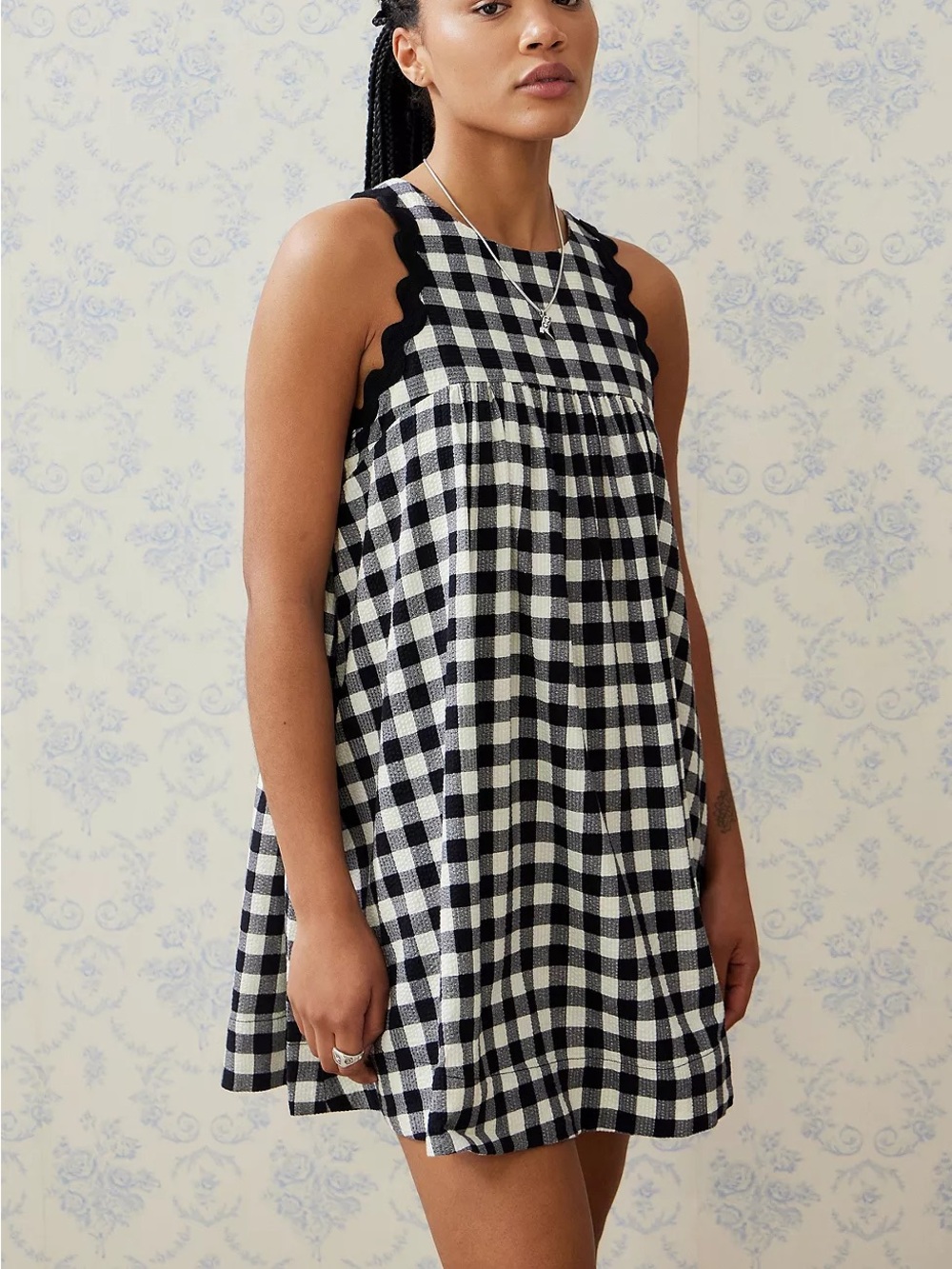 URBAN OUTFITTERS kimchi blue kittie scalloped mini dress black white size XS
